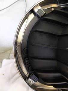 LED-HS-Lampenring-mit-Klammern-Detail.jpg